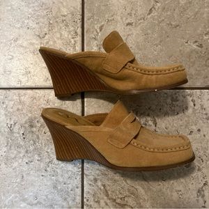 NINA - Platform Mules. Size 8 - Brand New